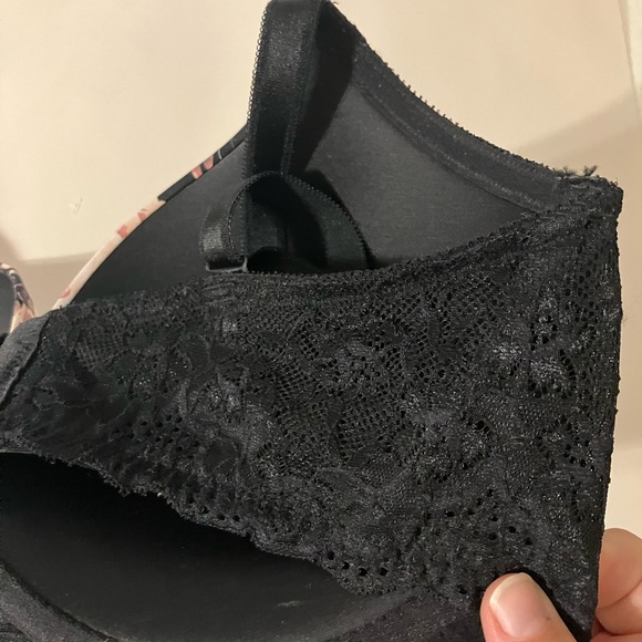 Torrid Bra 38DDD Skulls Black Padded Underwire Adjustable Straps - Picture 5 of 6